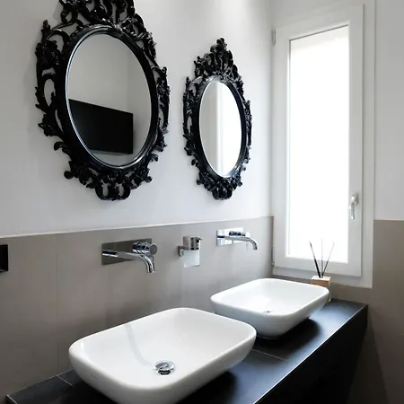 Couette-café 5rooms Ravenne