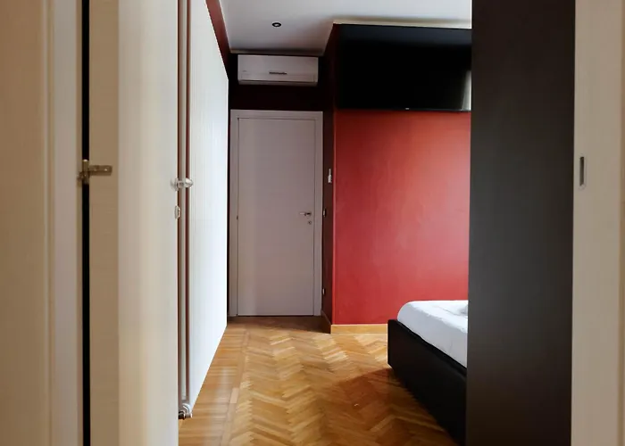5rooms 3* Равенна